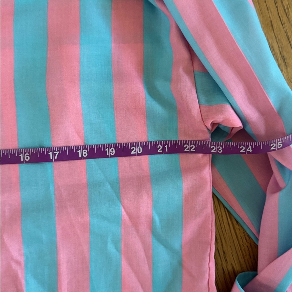 😊Striped Button-Up Shirt in Pink and Turquoise - Picture 7 of 8
